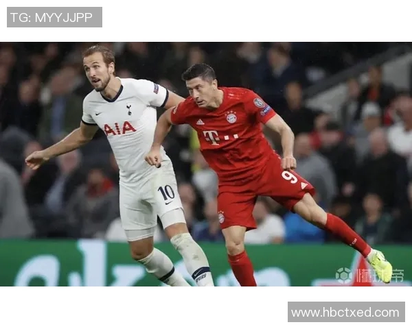 莱万重返安联球场引发拜仁球迷愤怒大嘘声称其忘恩负义 莱万重返安联球场引发拜仁球迷愤怒大嘘声称其忘恩负义