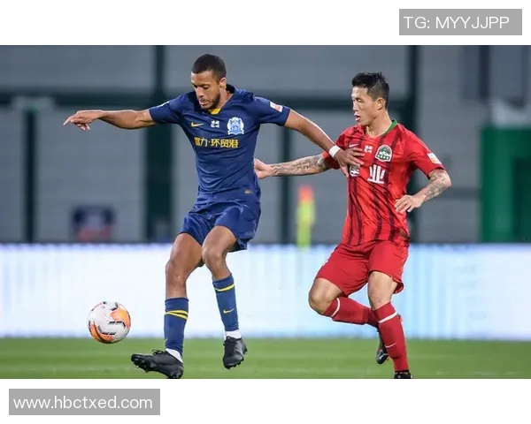 贝夏普尔与舒列夫的精彩对决揭示足球战术与团队协作的深刻内涵