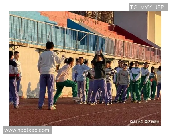 中学体育课的多元化发展与学生身心健康的关系探讨